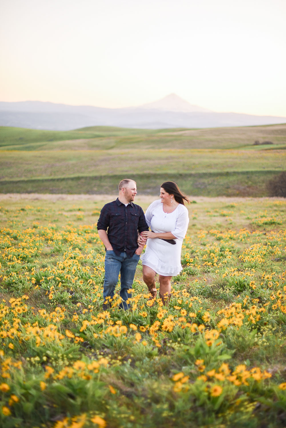 the dalles engagement session