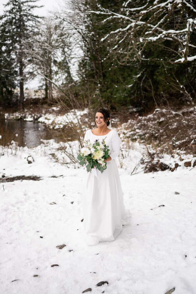 winter wedding at snoqualmie falls